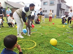 フープで遊ぶよ