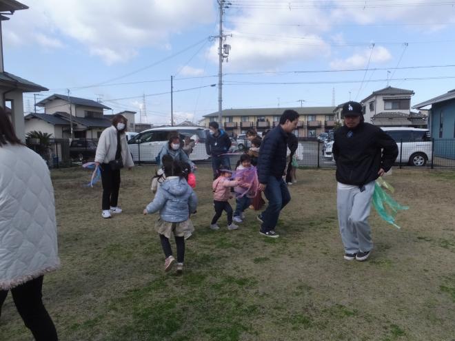 お父さんとしっぽとり