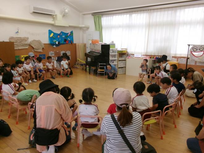 年少児のクラスでの様子1