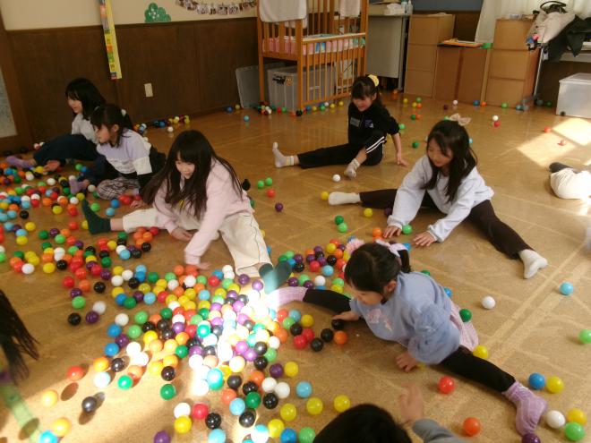 ボールあそび