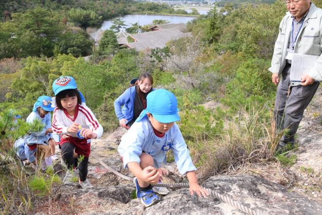 遠足岩山登り